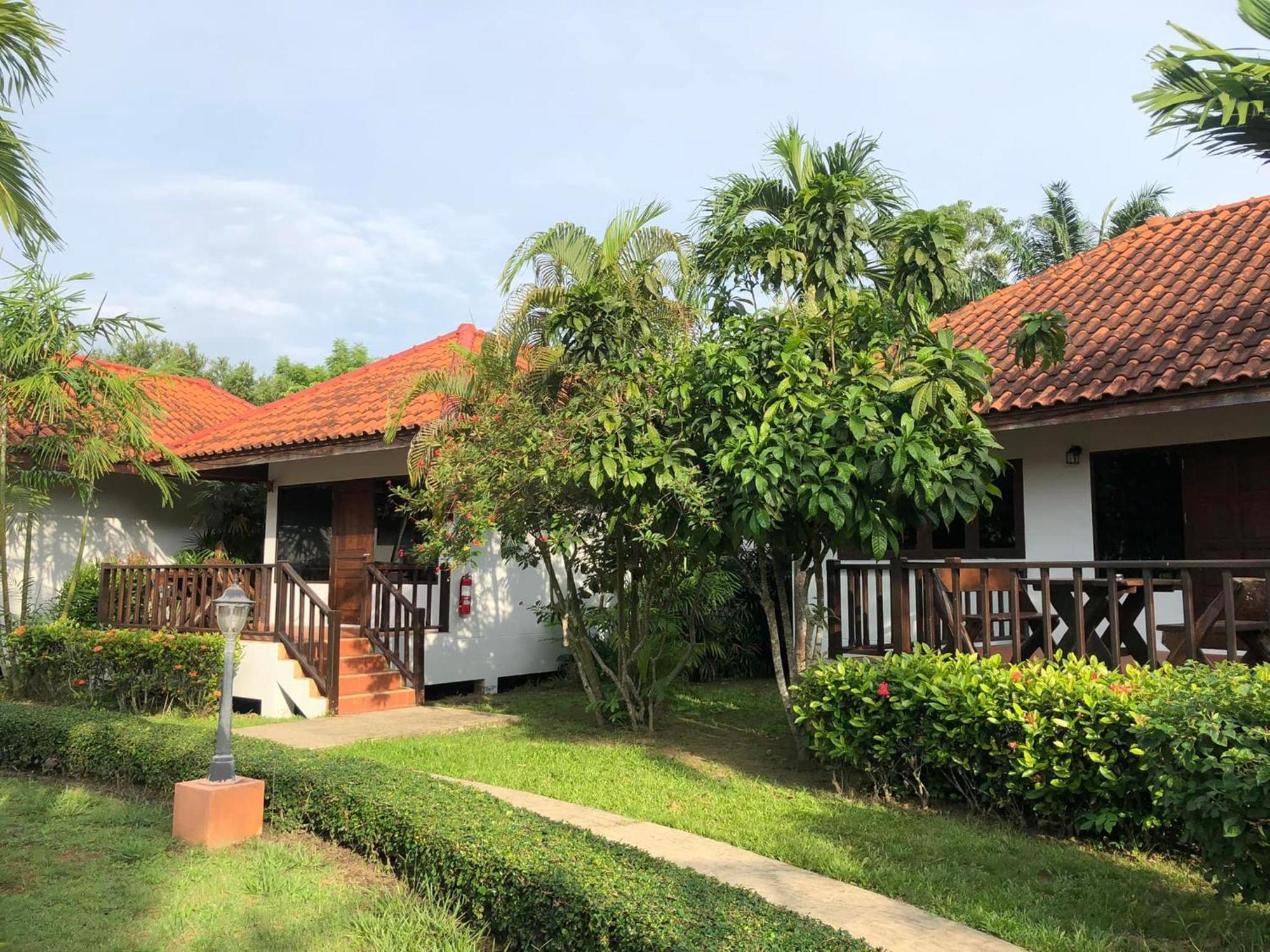 Sailom Resort Bangsaphan Bang Saphan Exterior foto